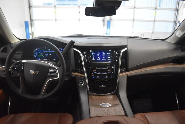 Used 2017 Cadillac Escalade ESV Premium Luxury AWD/4WD image 5