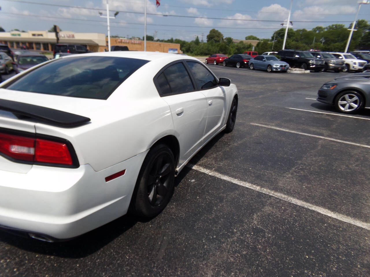 Used 2014 Dodge Charger SE RWD image 39
