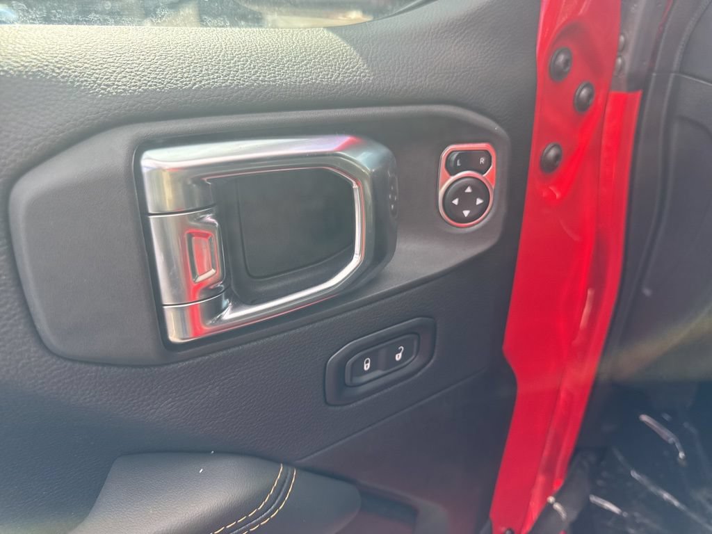 New 2025 Jeep Wrangler Unlimited Sahara AWD/4WD image 18