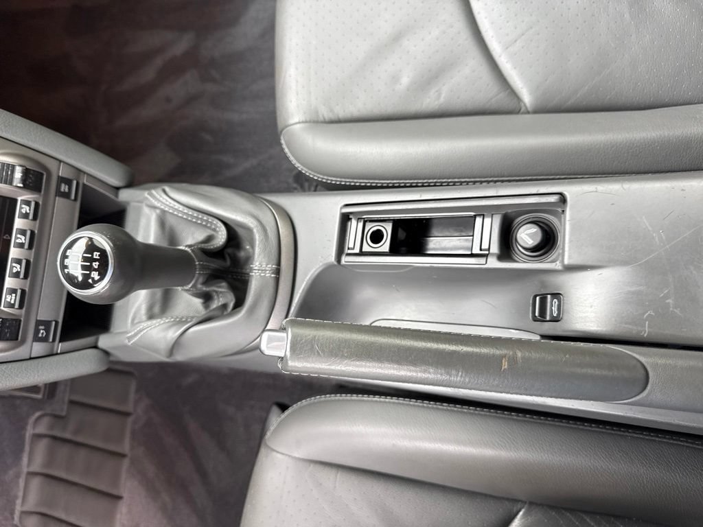 Used 2005 Porsche Boxster RWD image 21