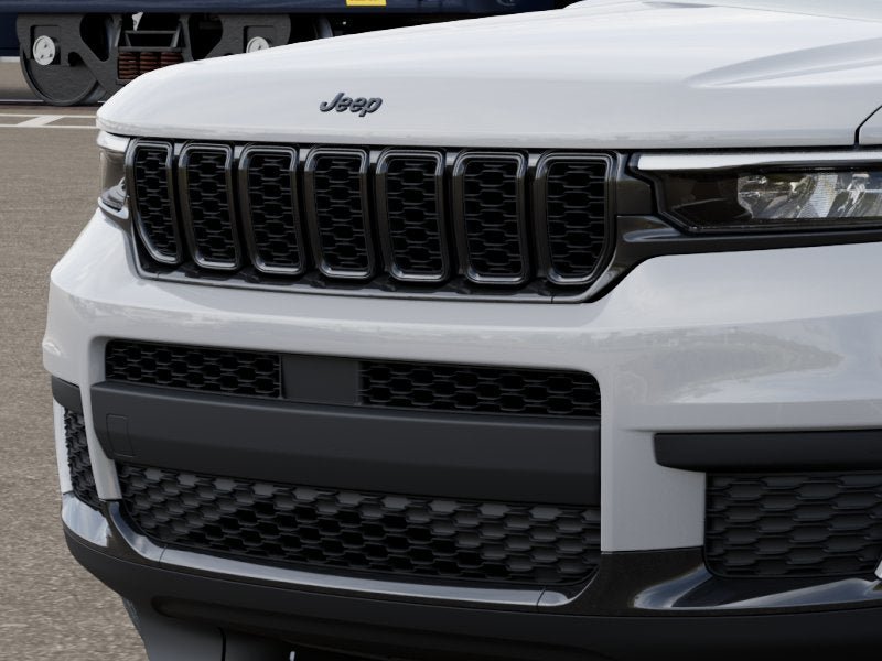 New 2025 Jeep Grand Cherokee L Altitude AWD/4WD image 22