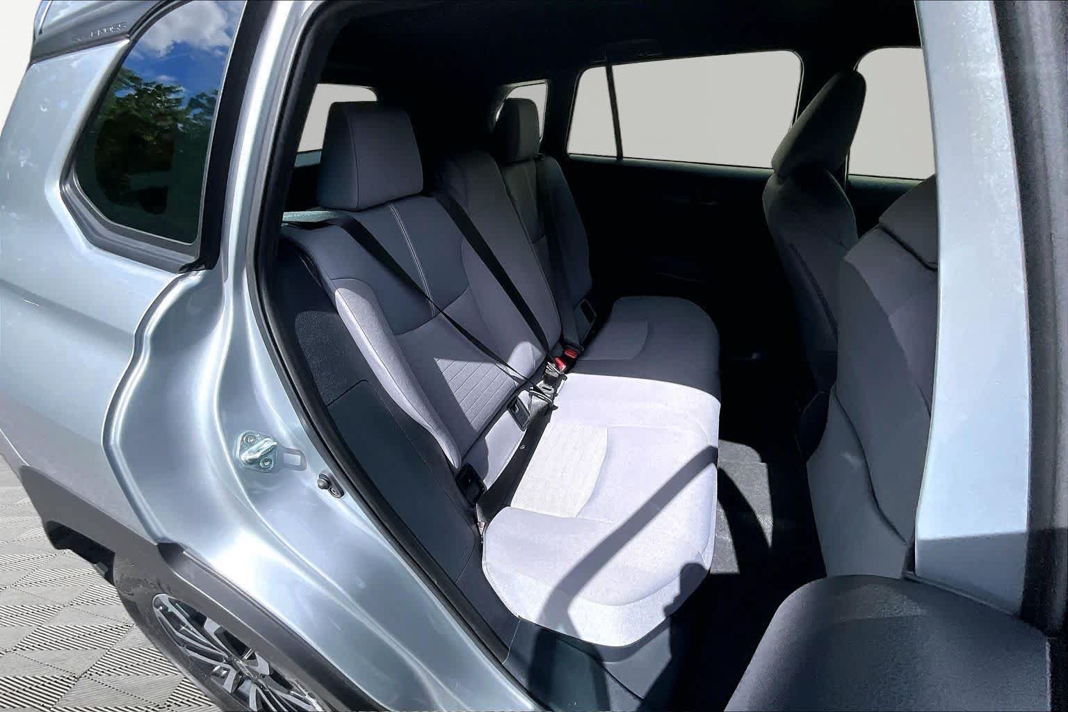 Certified 2023 Toyota Corolla Cross AWD Hybrid image 20