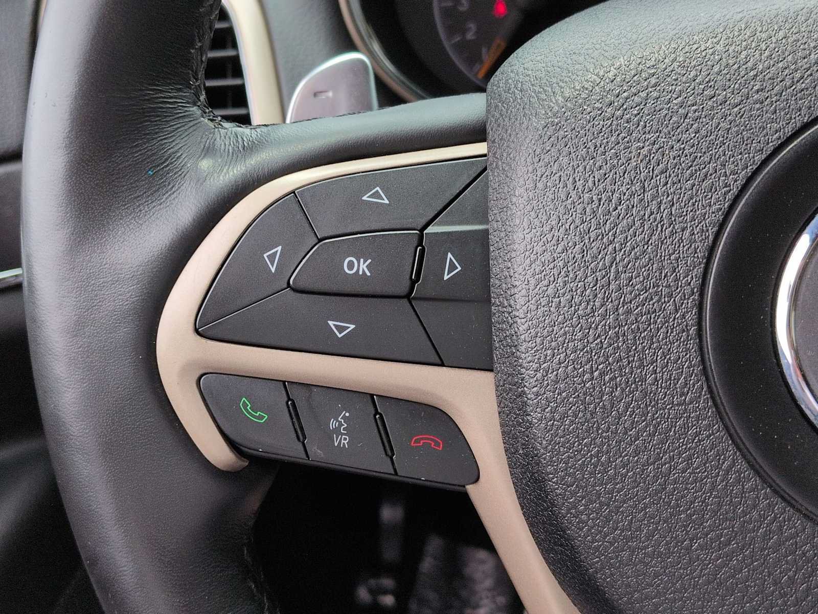 Used 2015 Jeep Grand Cherokee Limited AWD/4WD image 24
