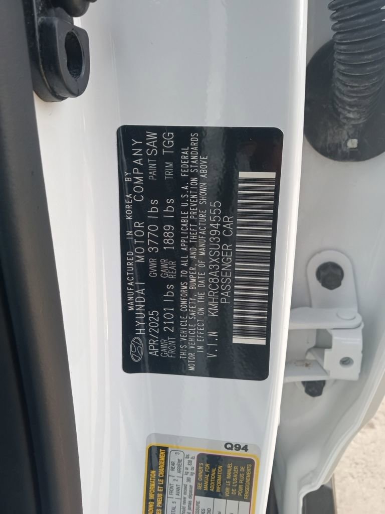 Used 2025 Hyundai Venue SEL FWD image 3