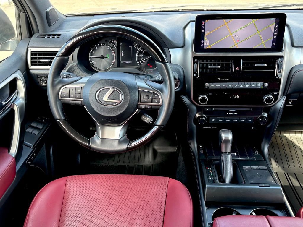 Used 2023 Lexus GX 460 Premium w/ Premium Package image 14