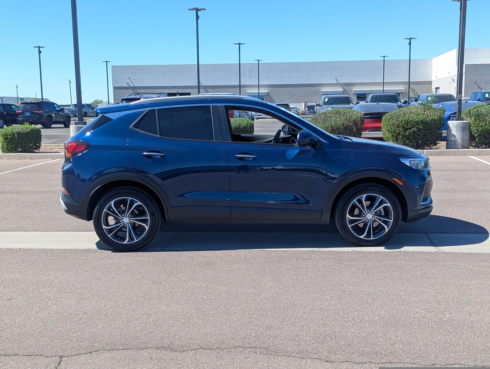 Certified 2023 Buick Encore GX Select image 6
