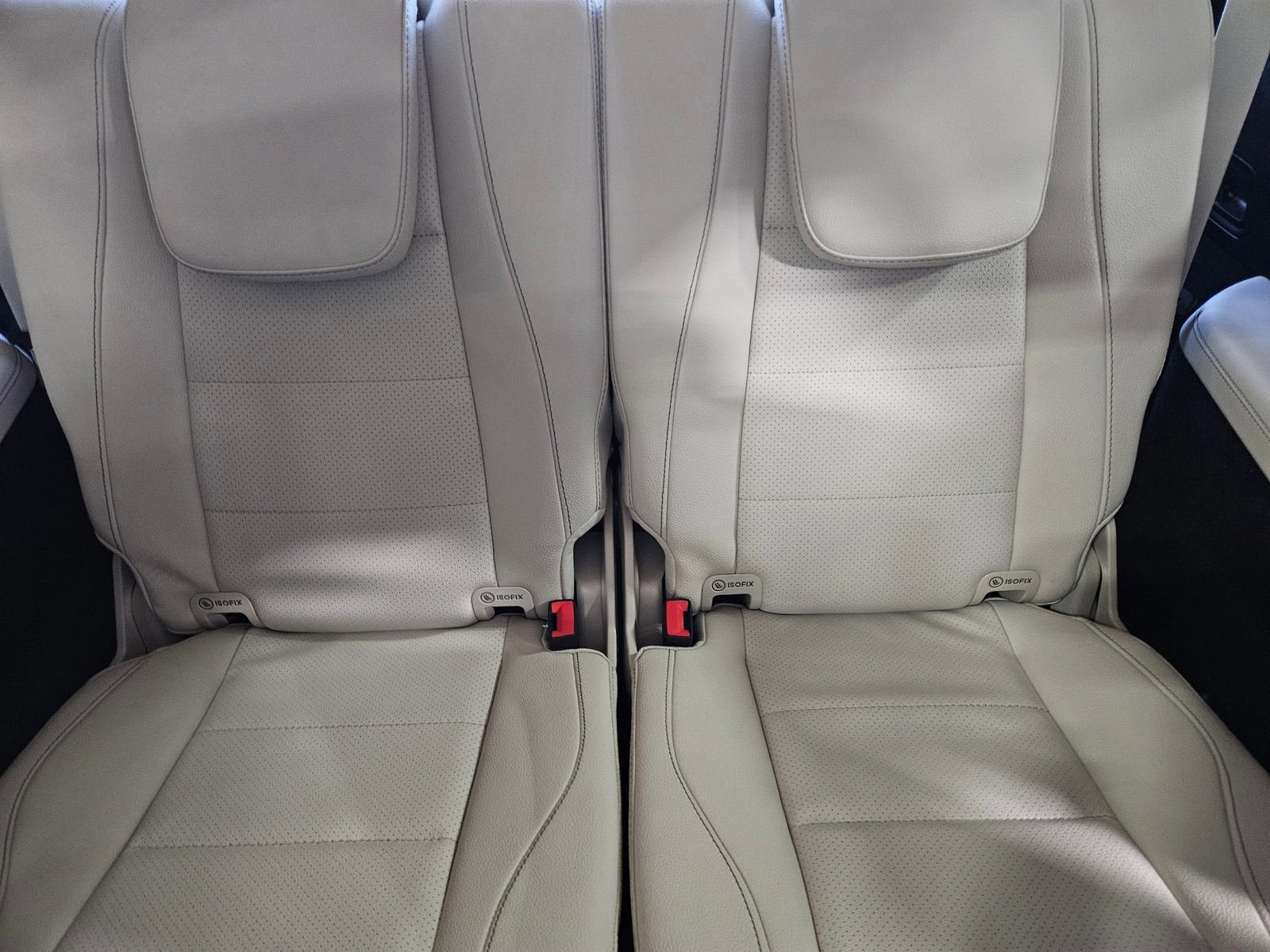 Used 2024 Mercedes-Benz GLS 450 4MATIC image 28