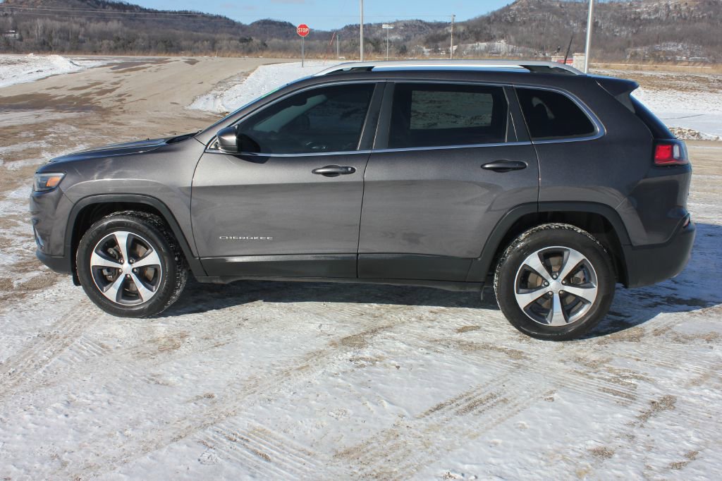 Used 2019 Jeep Cherokee Limited image 9