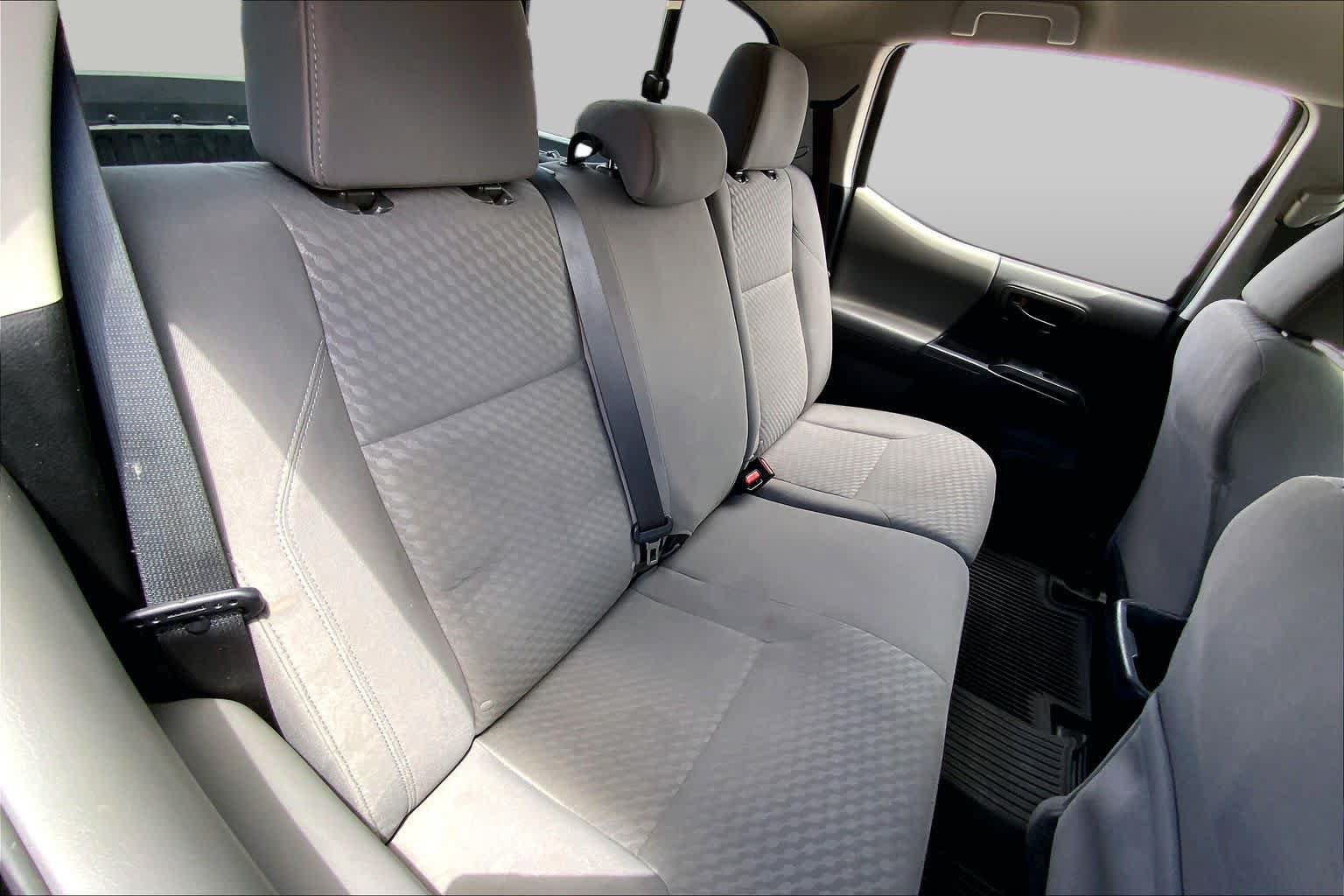 Used 2023 Toyota Tacoma SR AWD/4WD image 19