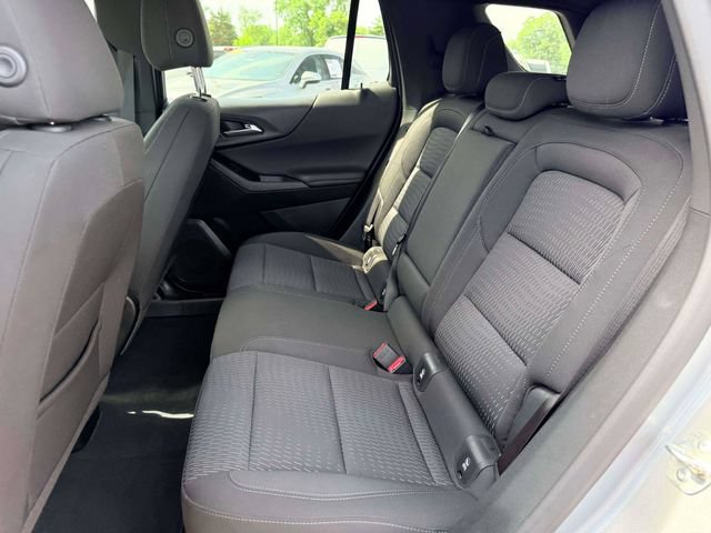 Used 2025 Chevrolet Equinox LT FWD image 12