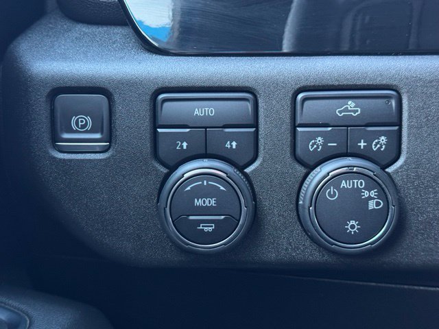 Certified 2024 Chevrolet Silverado 1500 LT AWD/4WD image 30
