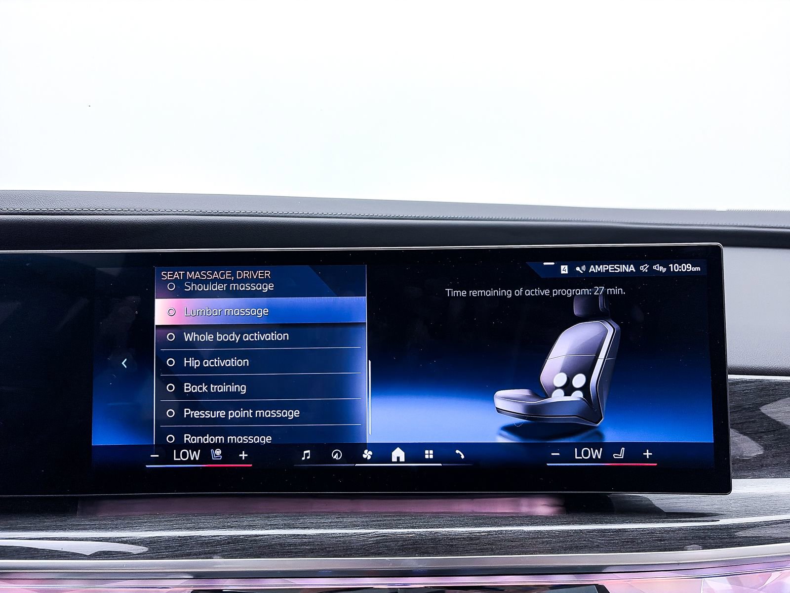 Used 2024 BMW 760i xDrive AWD/4WD image 7