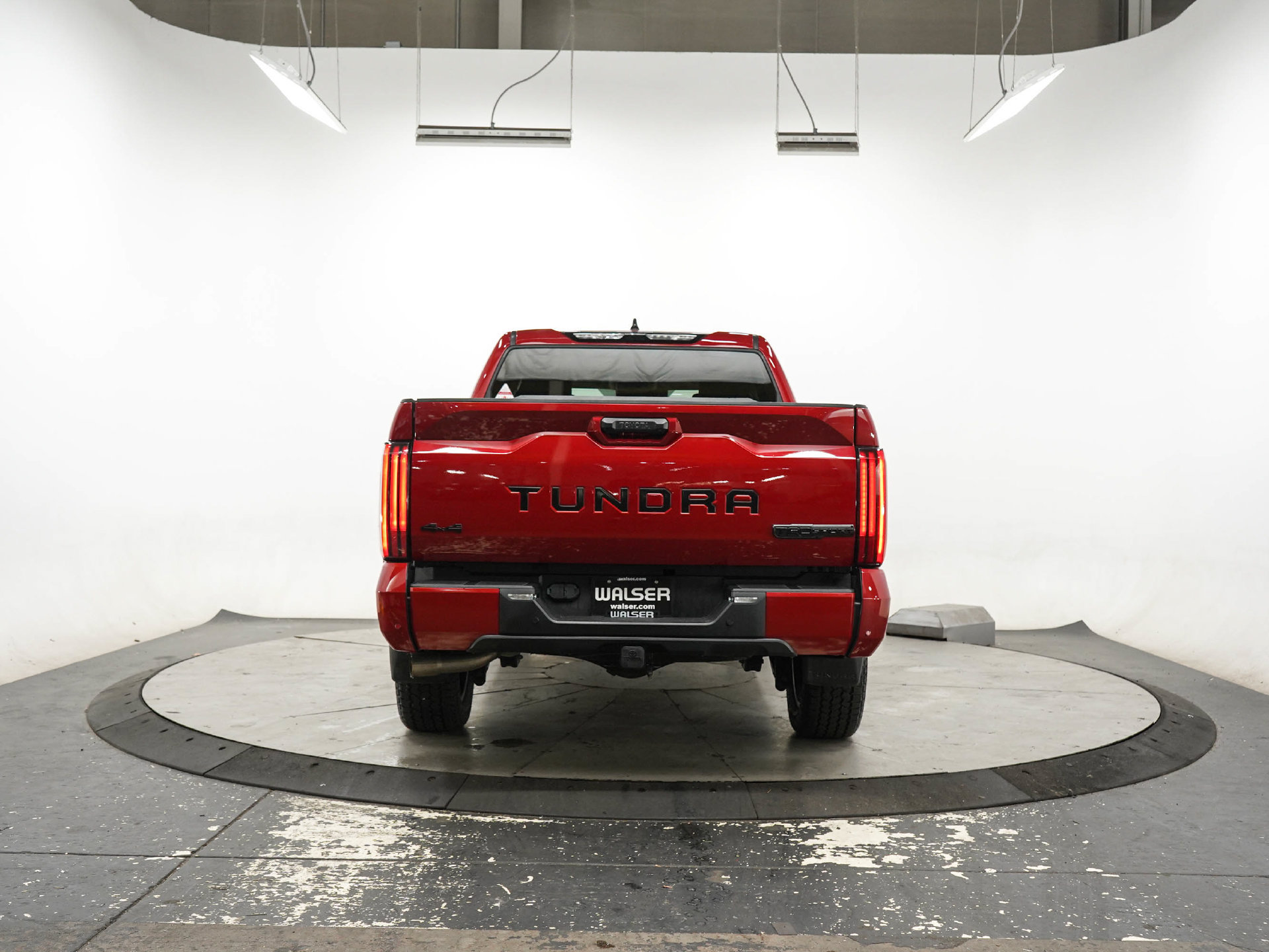 Used 2022 Toyota Tundra SR5 AWD/4WD image 4