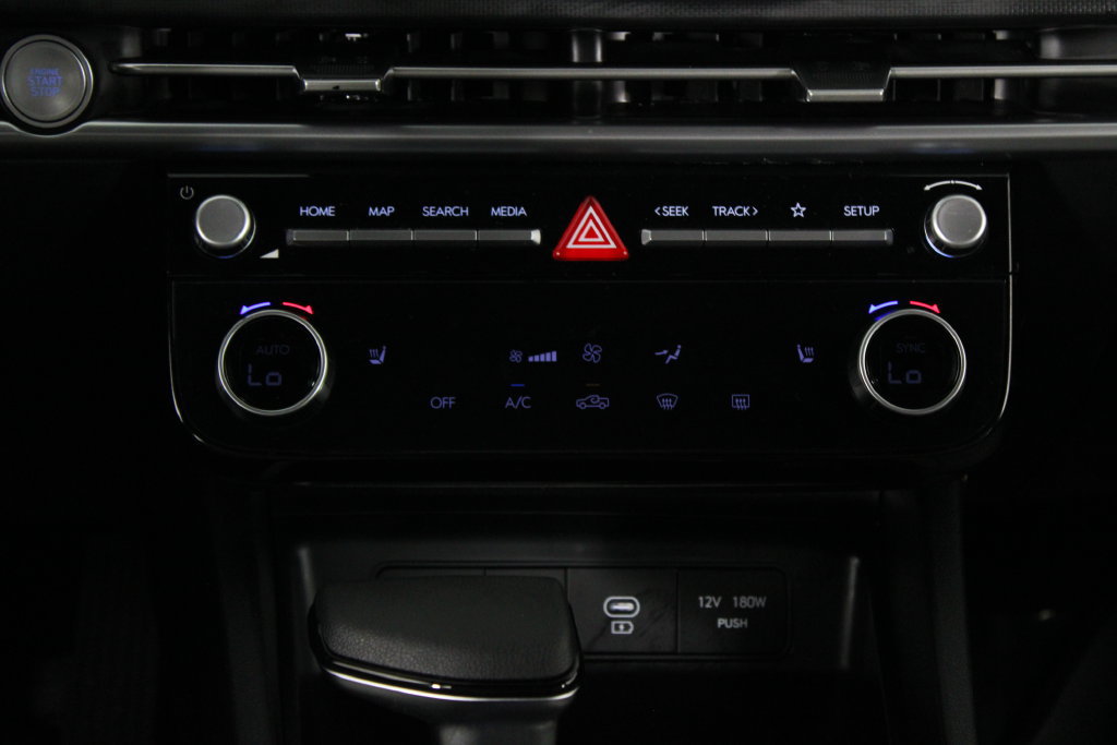 Certified 2026 Hyundai Santa Cruz SEL FWD image 21