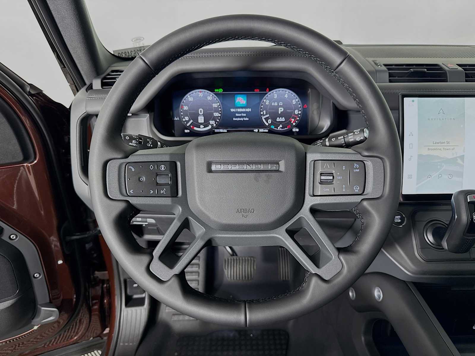 New 2026 Land Rover Defender 90 X-Dynamic SE AWD/4WD image 11