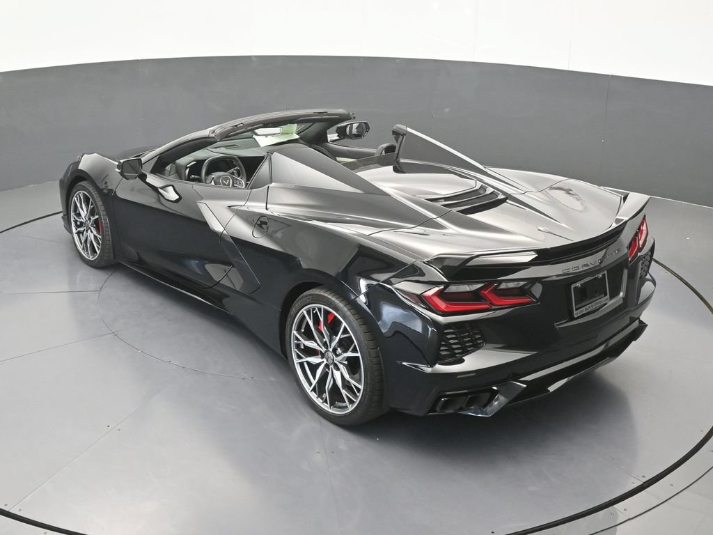 Used 2024 Chevrolet Corvette Stingray Preferred Conv w/ Z51 Performance Package RWD image 47