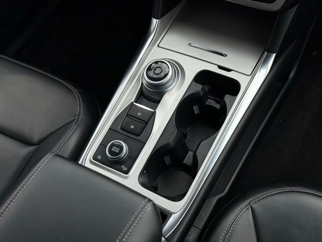 Used 2023 Ford Explorer XLT w/ Equipment Group 202A image 29