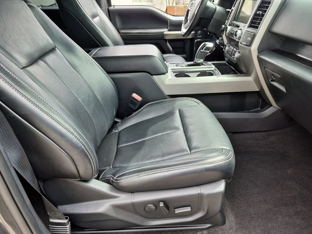 Used 2019 Ford F150 Lariat w/ Equipment Group 502A Luxury AWD/4WD image 29