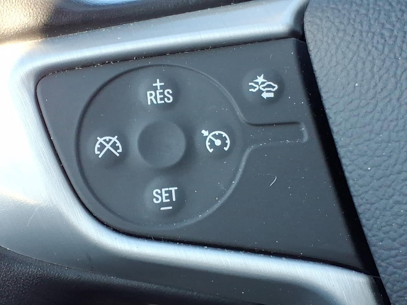 Used 2020 GMC Terrain SLE w/ Driver Convenience Package image 24