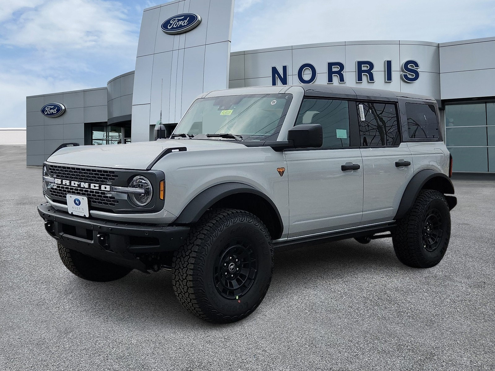 New 2026 Ford Bronco Badlands AWD/4WD image 2