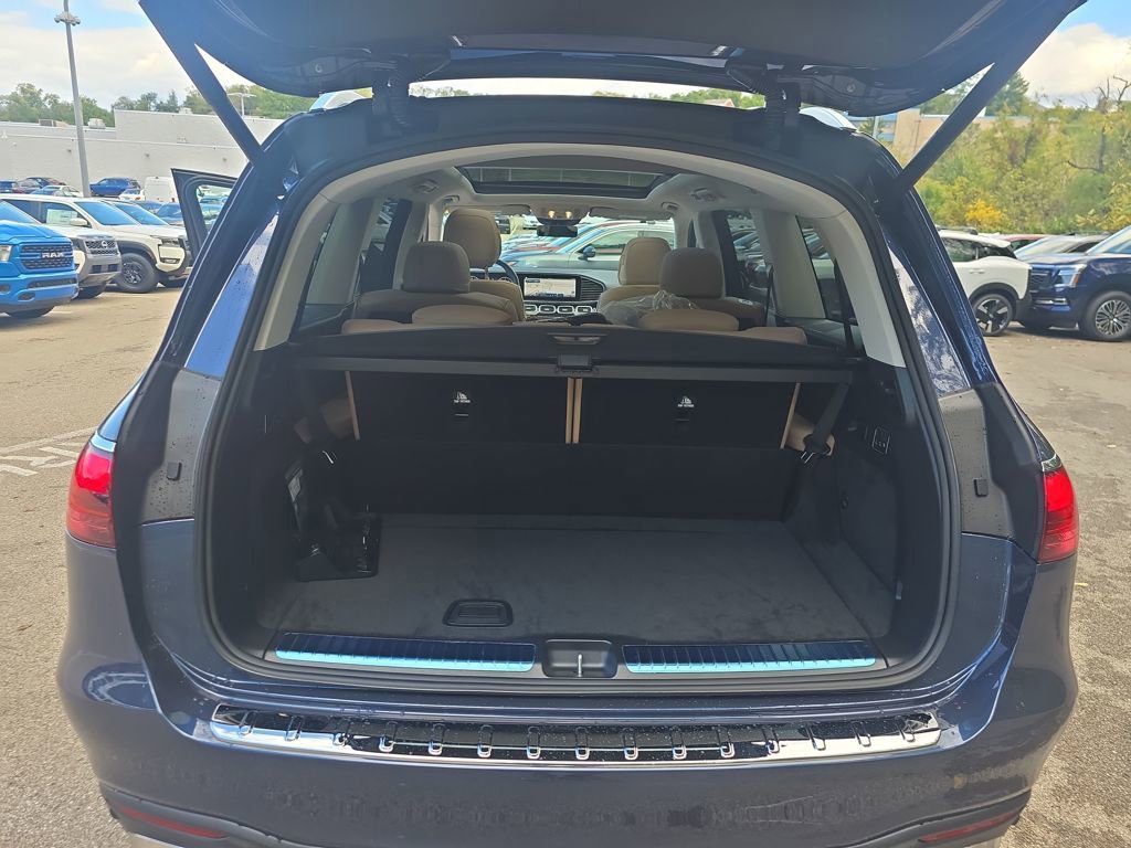 New 2026 Mercedes-Benz GLS 450 4MATIC image 23