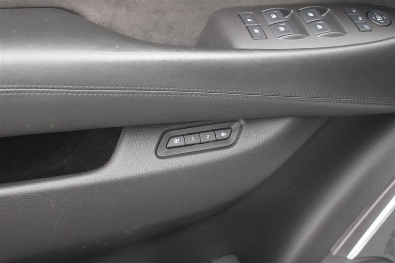 Used 2017 Cadillac Escalade ESV Platinum image 12