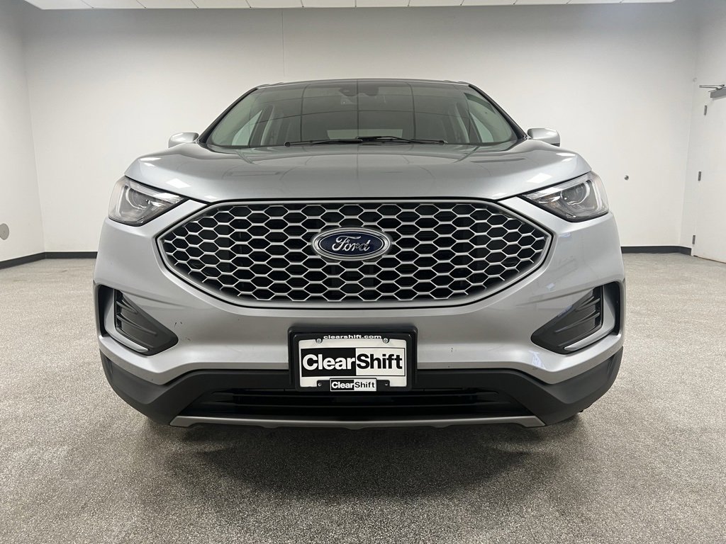 Used 2024 Ford Edge SEL image 3