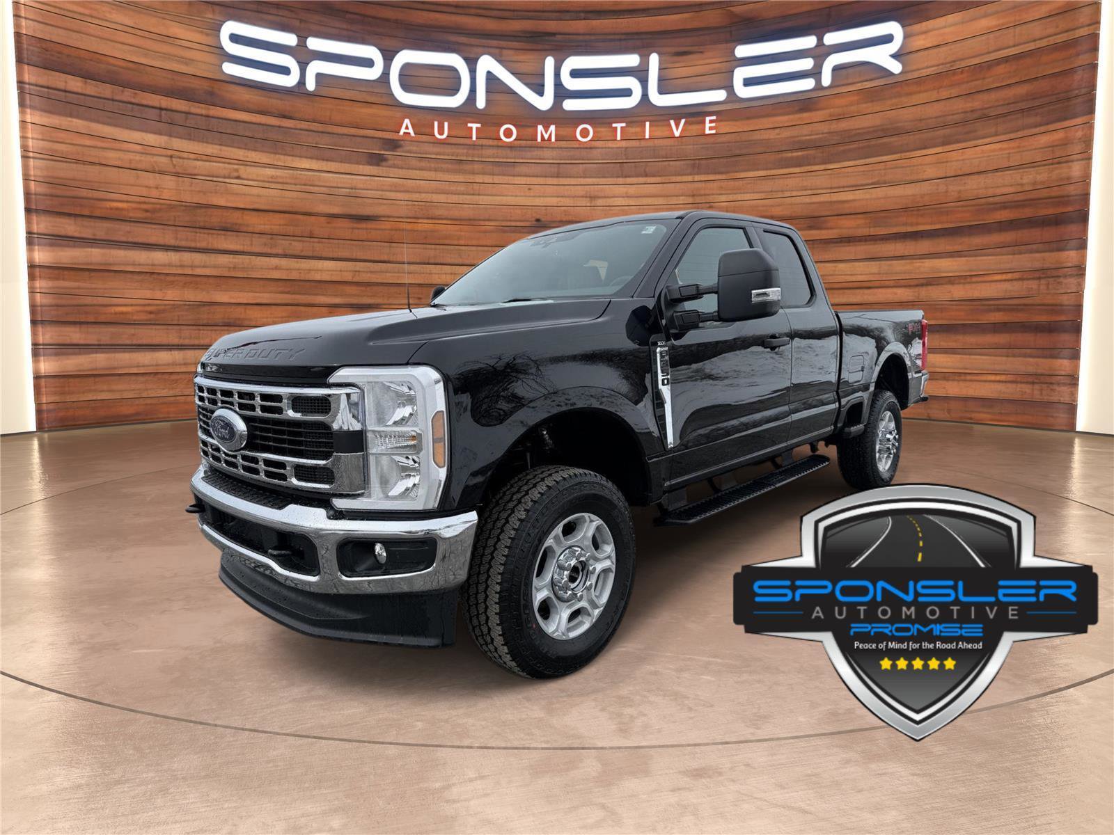New 2026 Ford F350 XLT w/ FX4 Off-Road Package