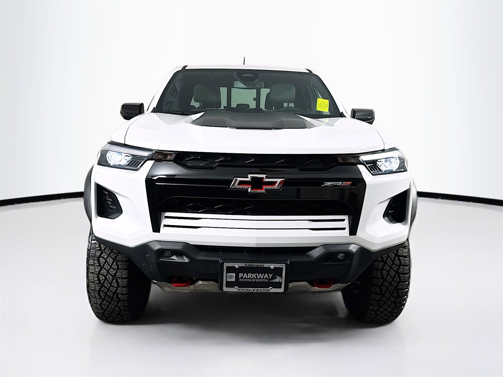 Used 2024 Chevrolet Colorado ZR2 image 2