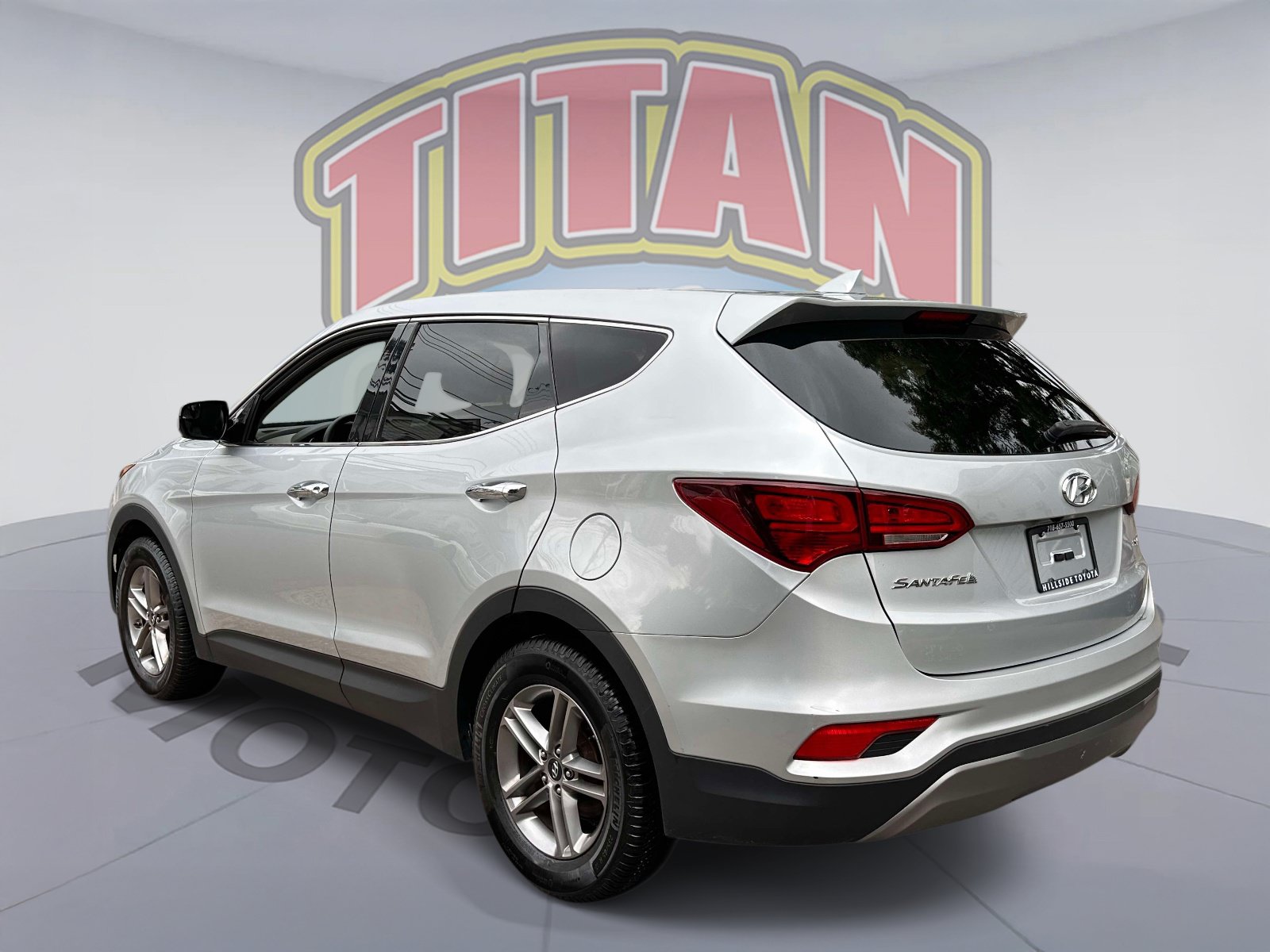 Used 2017 Hyundai Santa Fe Sport FWD image 4