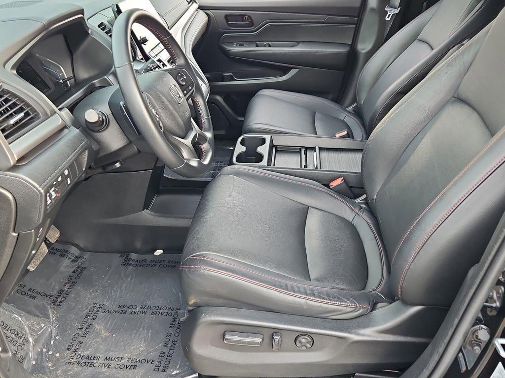 Used 2023 Honda Odyssey Sport image 11