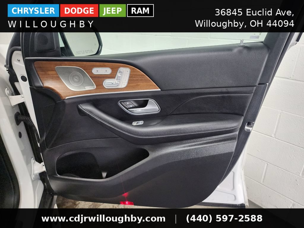 Used 2024 Mercedes-Benz GLE 350 4MATIC image 35