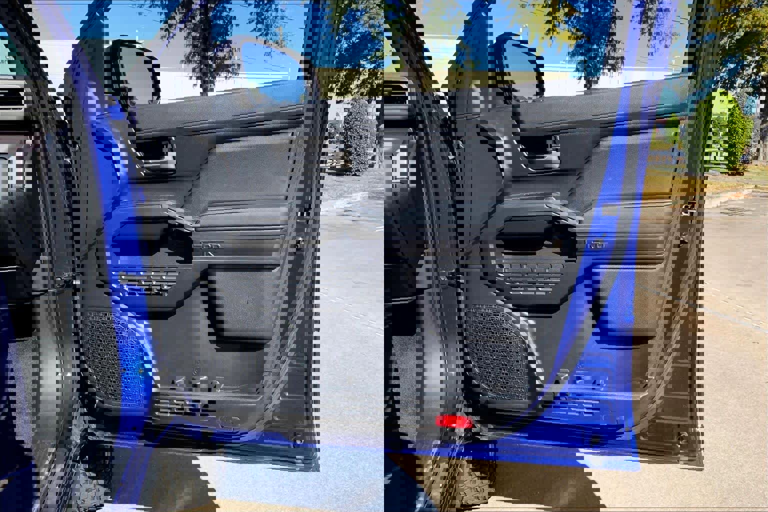 Used 2025 Toyota Tacoma TRD Off-Road image 21