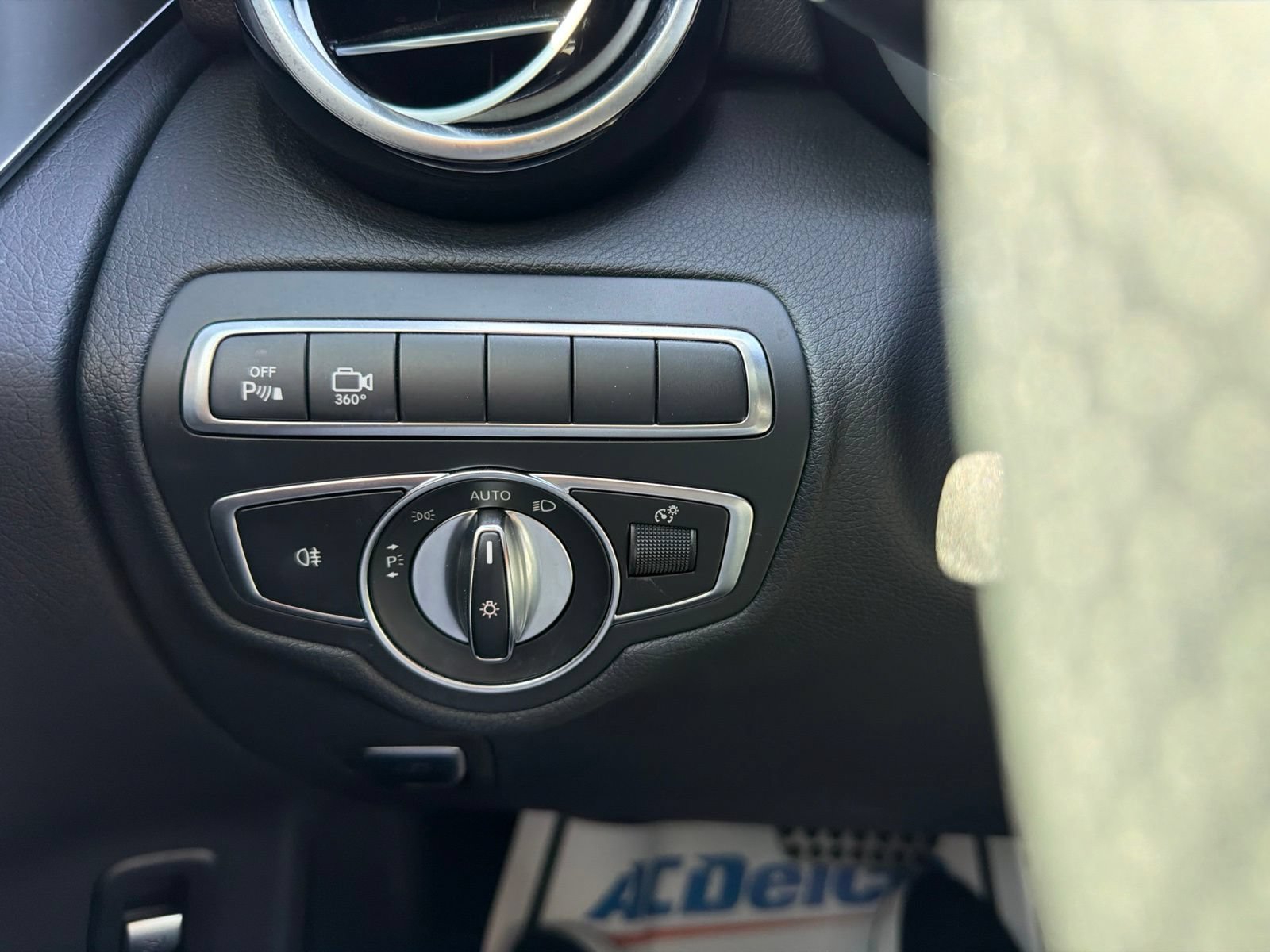 Used 2019 Mercedes-Benz GLC 300 4MATIC Coupe image 13