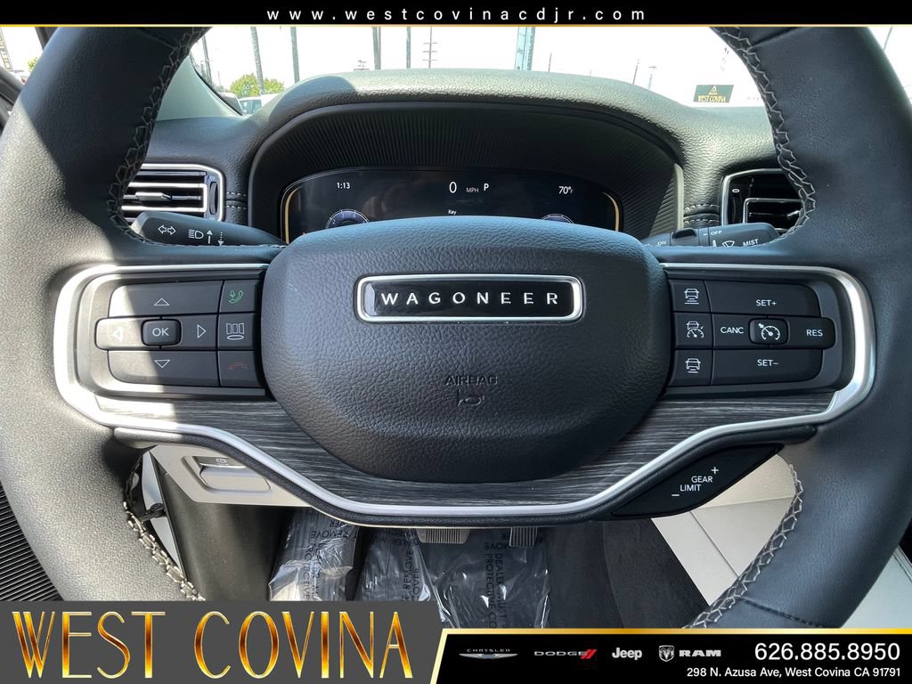 Used 2024 Jeep Wagoneer L Series III w/ Flexible Seating Group AWD/4WD image 22