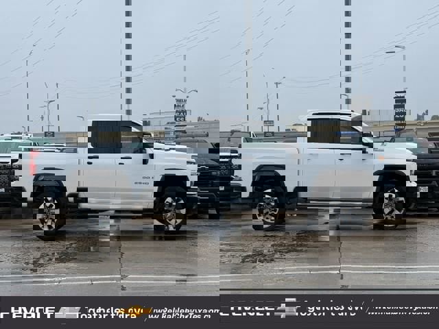 Used 2025 Chevrolet Silverado 2500 Custom w/ Custom Value Package image 6