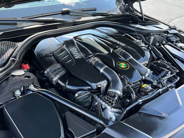 Used 2017 BMW 750i RWD image 10