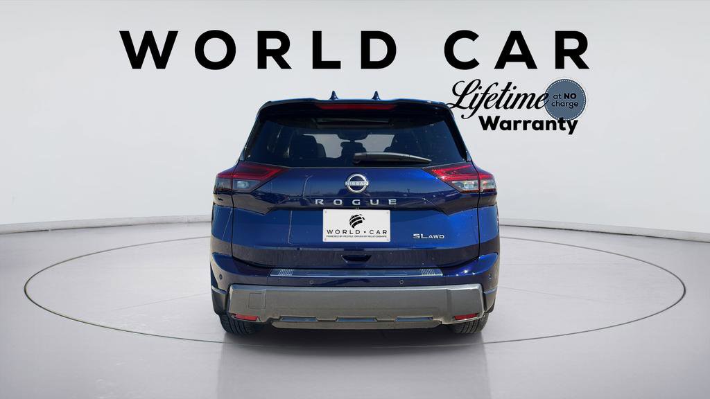Used 2025 Nissan Rogue SL w/ Tech Package image 13
