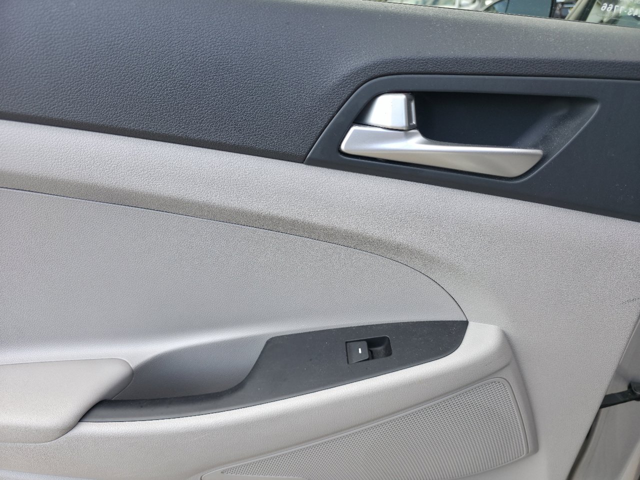 Used 2020 Hyundai Tucson SE image 23