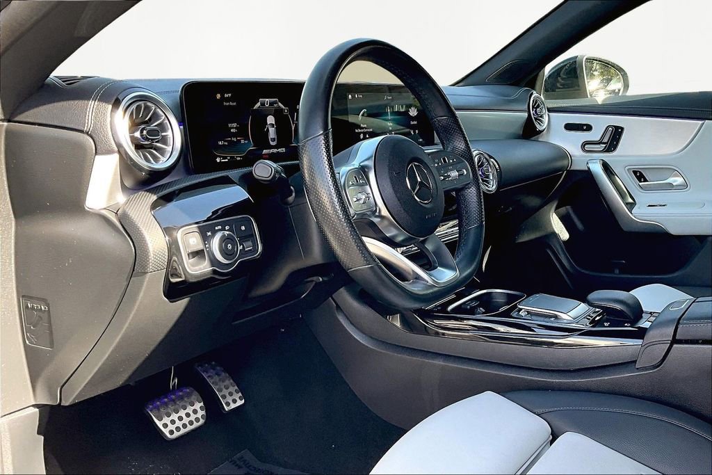 Used 2022 Mercedes-Benz CLA 35 AMG 4MATIC image 19