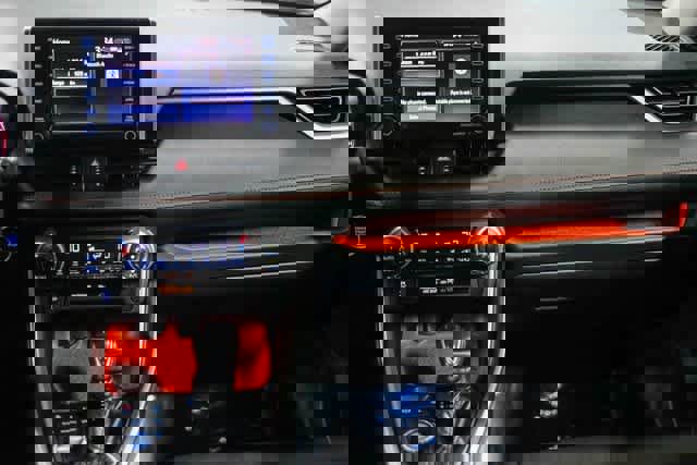 Used 2020 Toyota RAV4 Adventure image 12