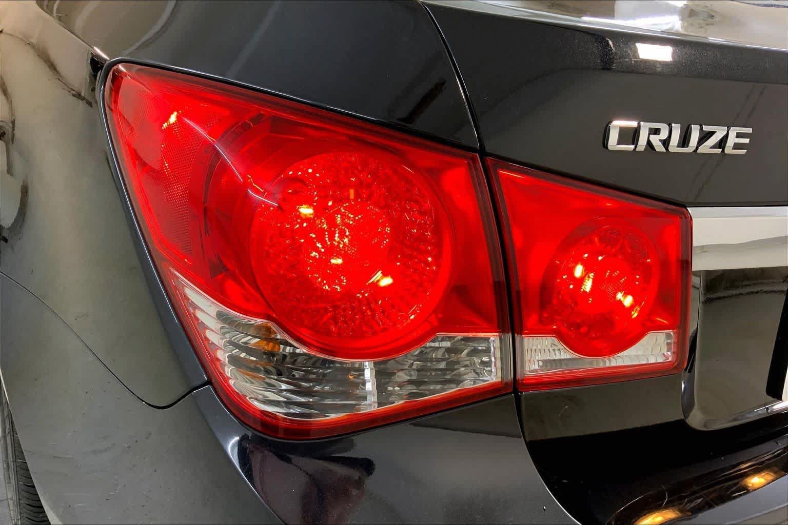 Used 2012 Chevrolet Cruze LT w/ All-Star Edition FWD image 28