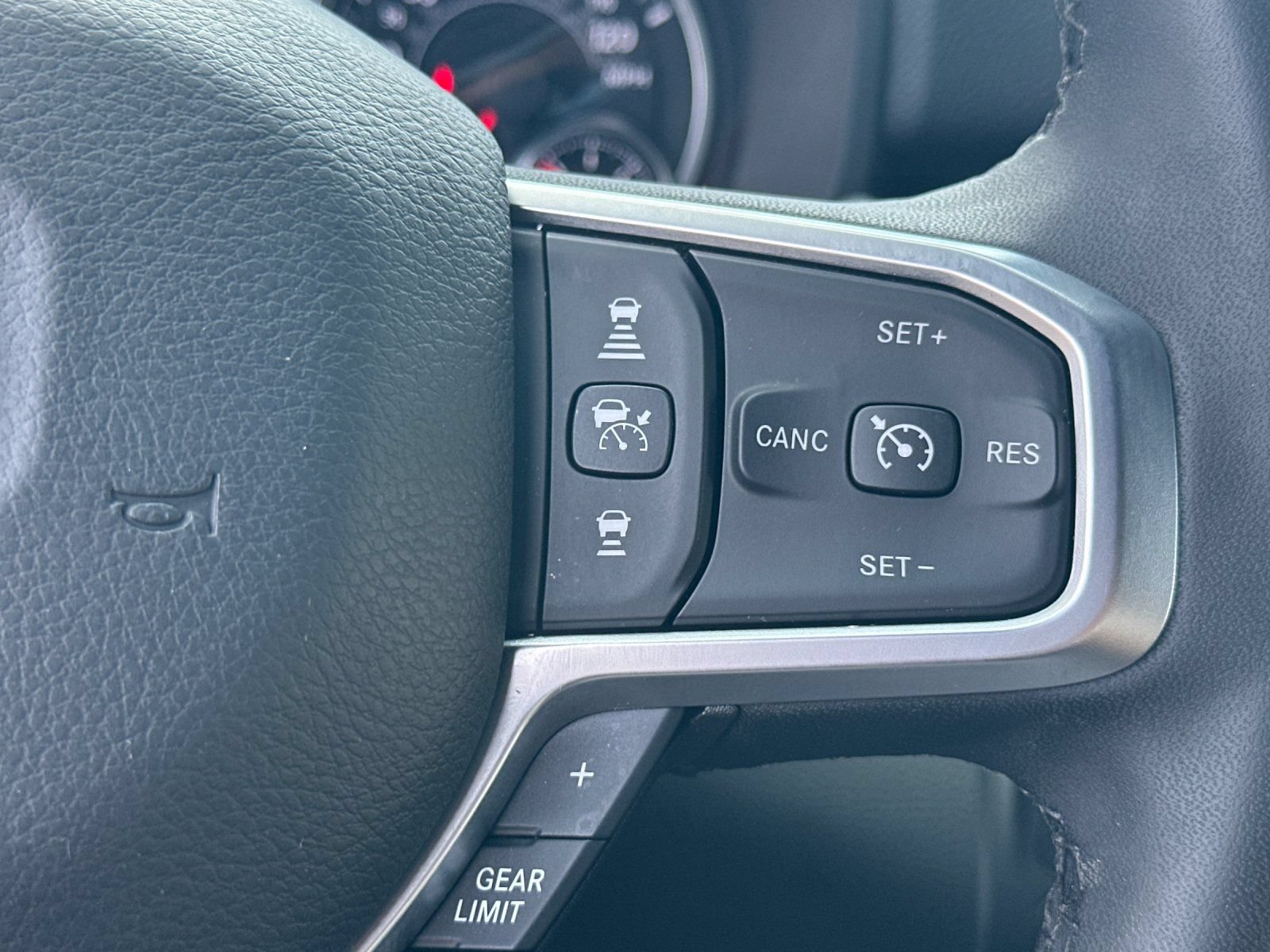 Used 2025 RAM 2500 Big Horn AWD/4WD image 29
