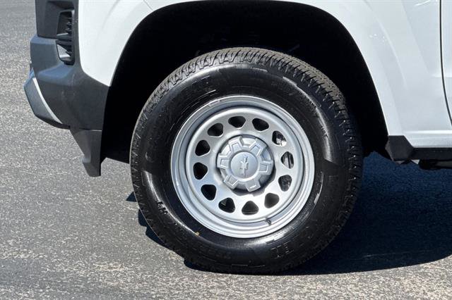 New 2026 Chevrolet Colorado W/T image 32