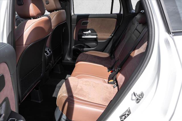 New 2026 Mercedes-Benz GLA 35 AMG 4MATIC image 21