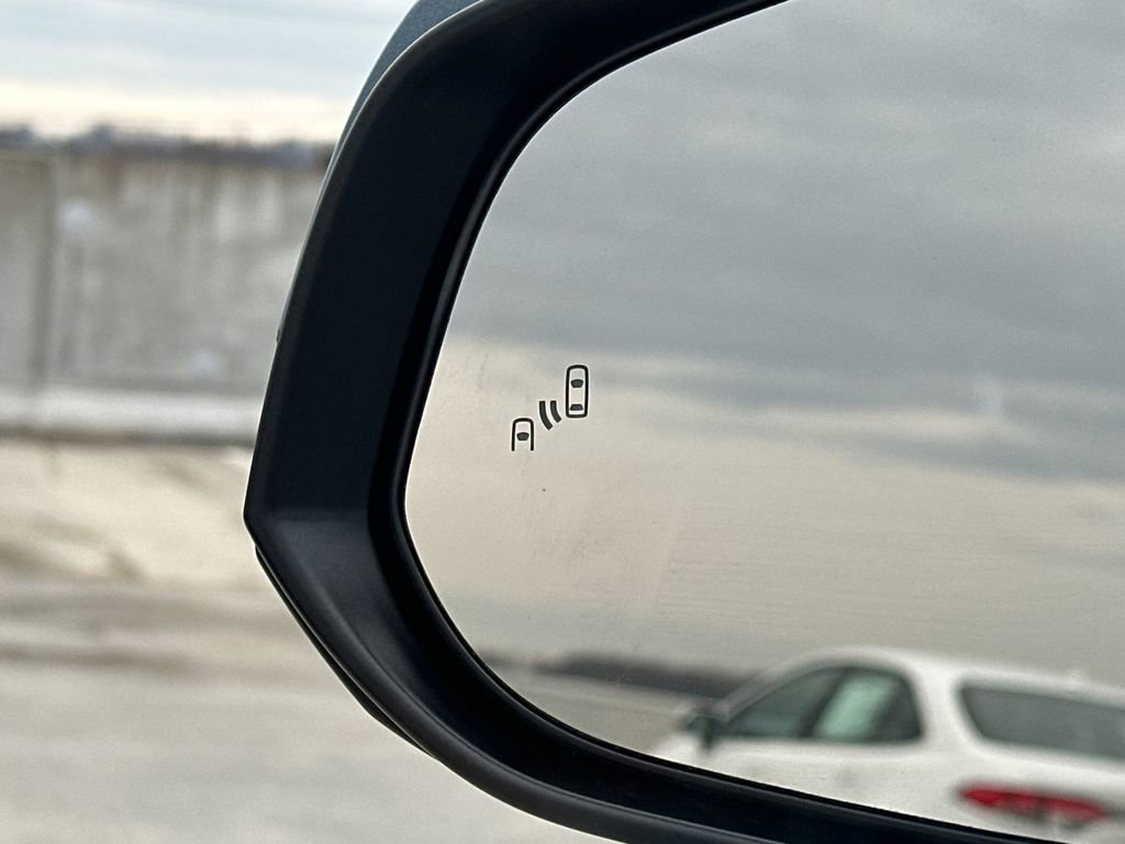 Used 2023 Toyota Highlander Platinum image 21