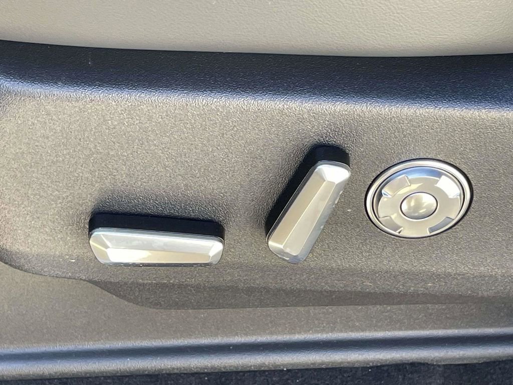 New 2026 Lincoln Navigator L Black Label image 14