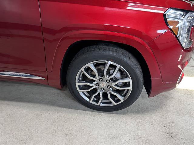 Certified 2023 GMC Terrain Denali w/ Denali Premium Package AWD/4WD image 7