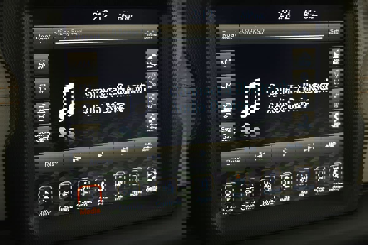 Used 2022 Jeep Wrangler Unlimited Sahara image 46