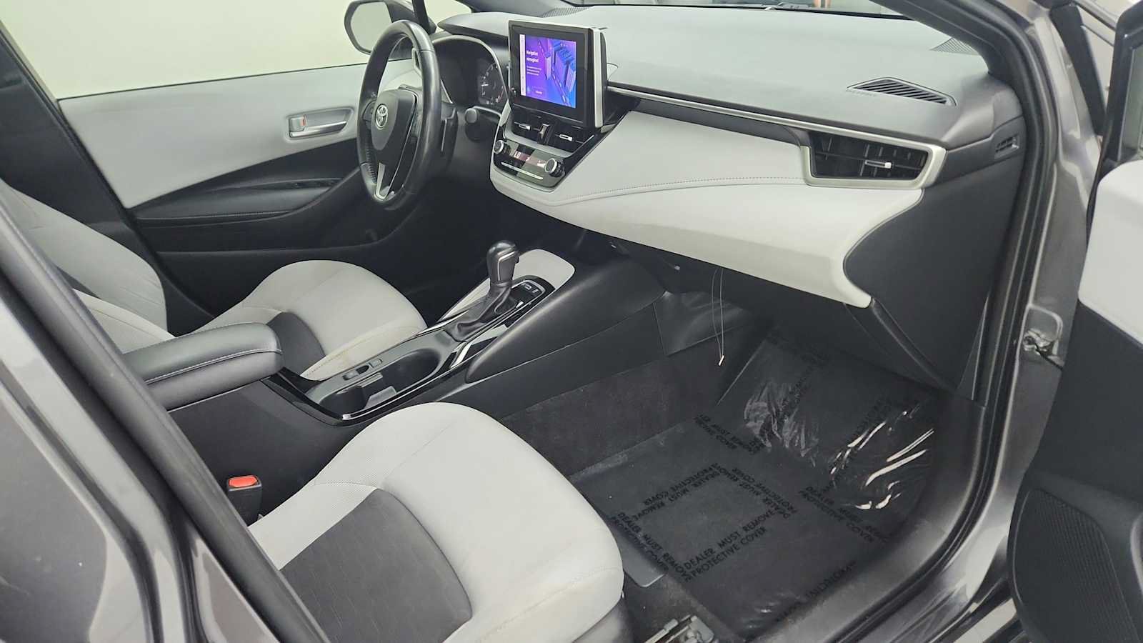 Used 2024 Toyota Corolla SE FWD image 29